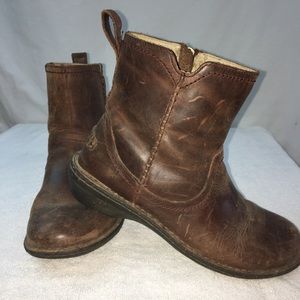 UGG Australia Neevah 1004177 Women's Brown Boot 9